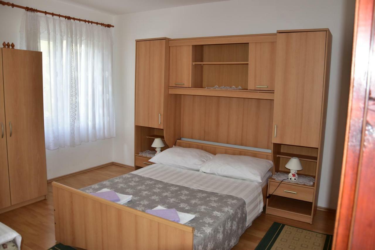 Apartmani Novosel Šilo Екстериор снимка