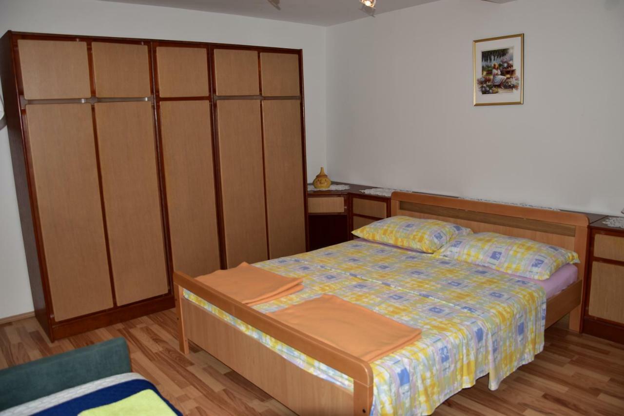 Apartmani Novosel Šilo Екстериор снимка