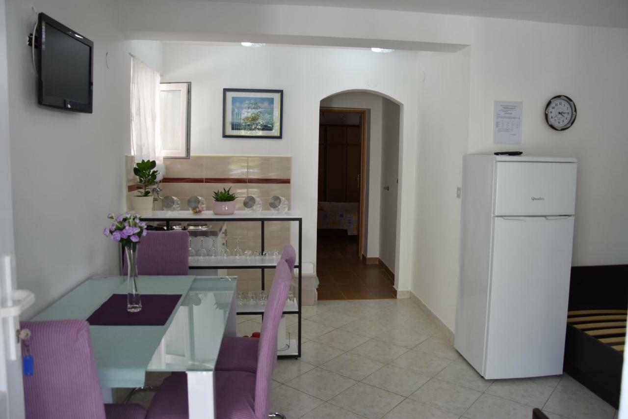 Apartmani Novosel Šilo Екстериор снимка